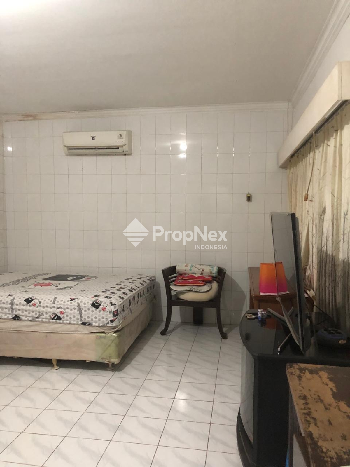 KUPANG INDAH,  Rumah Bangunan Lama perlu renovasi, Lokasi Strategis — foto 6